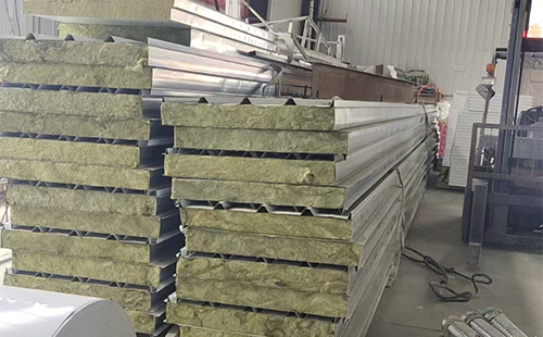 厂房翻修选海西直辖彩钢岩棉板：防火厚度如何挑